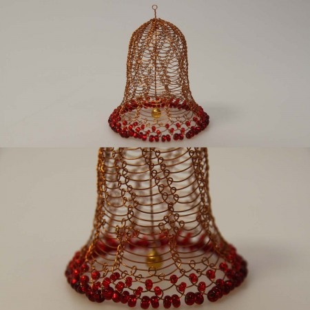 Červený měděný zvonek